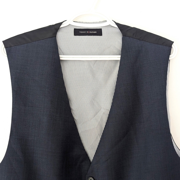 Tommy Hilfiger Men's Navy Wool Vest ~ Size XL - Picture 2 of 10